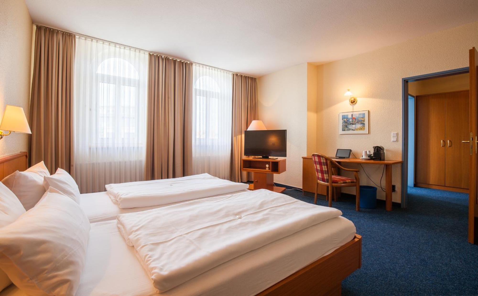 Sure Hotel By Best Western Wilhelmshaven City Exteriör bild